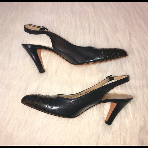 Salvatore Ferragamo Vintage Leather Slingback-10.5 - Picture 3 of 7